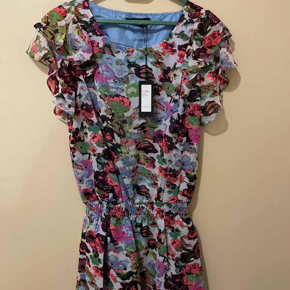 - Vertigo ruffled dress